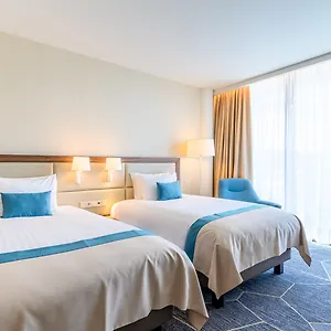 crowne-plaza-maastricht.eindhoven-hotels.net/
