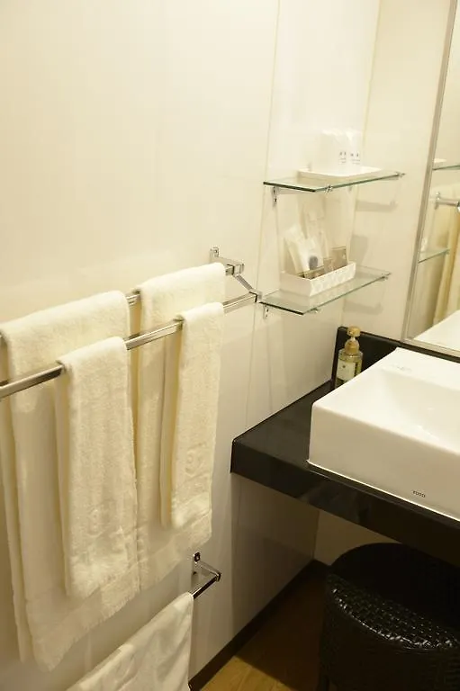 Natural Hot Spring Midosuji Hotel Osaka 2*,